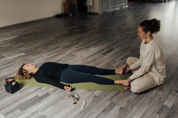 Pourquoi est-il important de prendre des pauses actives au travail pour votre santé physique ?